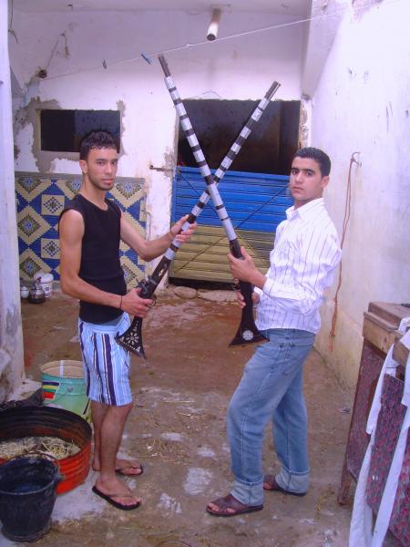 Voilà Lbazoka  attention !!!! R@No va faire un ana bllah o bcher3 (LoL)