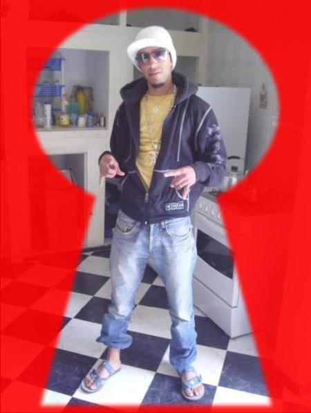 Moi En pTite PozE
